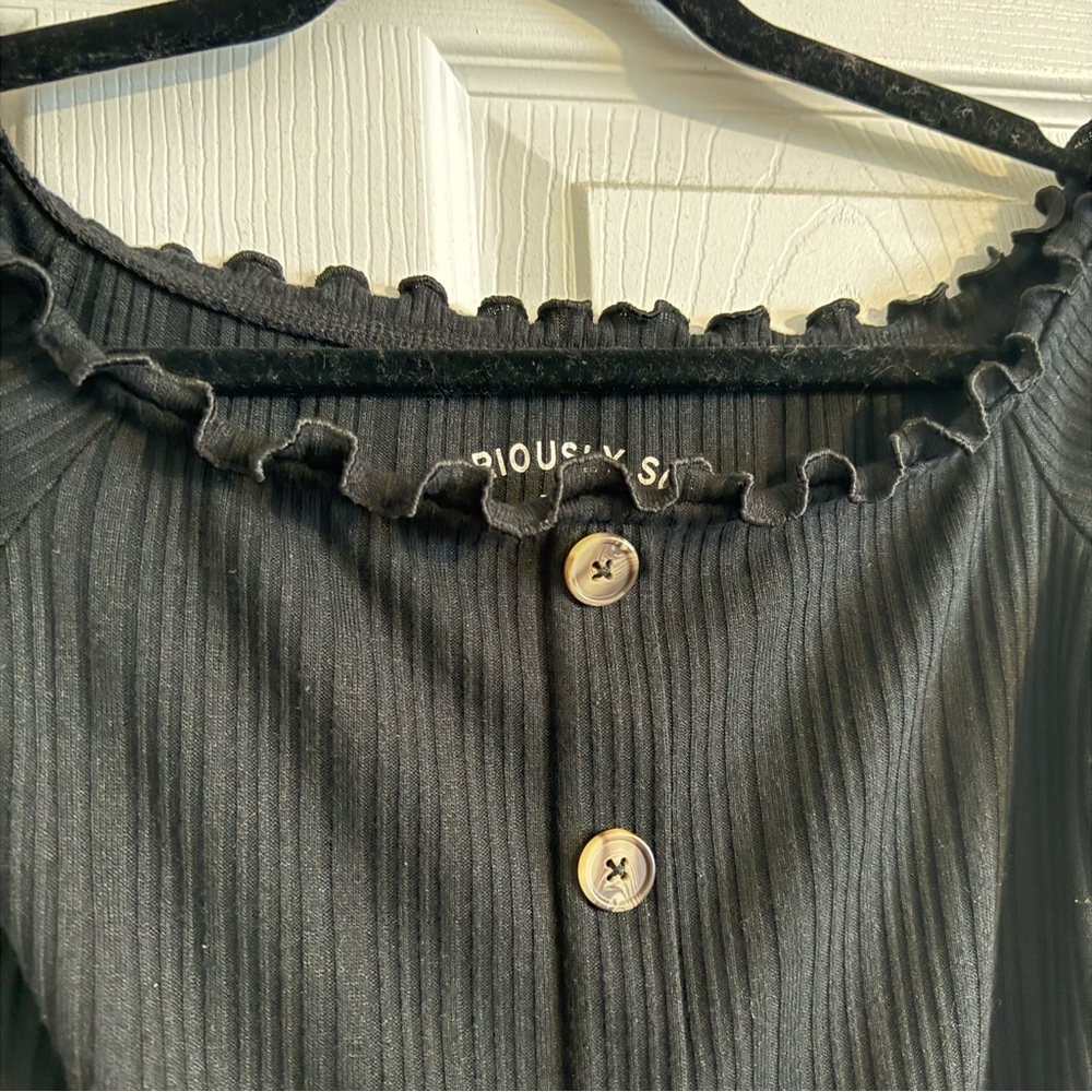 Aeropostale Aero Black Off Shoulder Top Size Medium - Picture 3 of 6